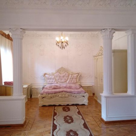Hotel Royal Kutaiszi Kültér fotó