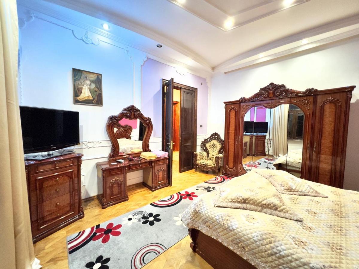 Hotel Royal Kutaiszi Kültér fotó