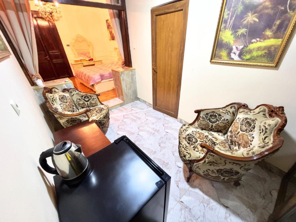 Hotel Royal Kutaiszi Kültér fotó
