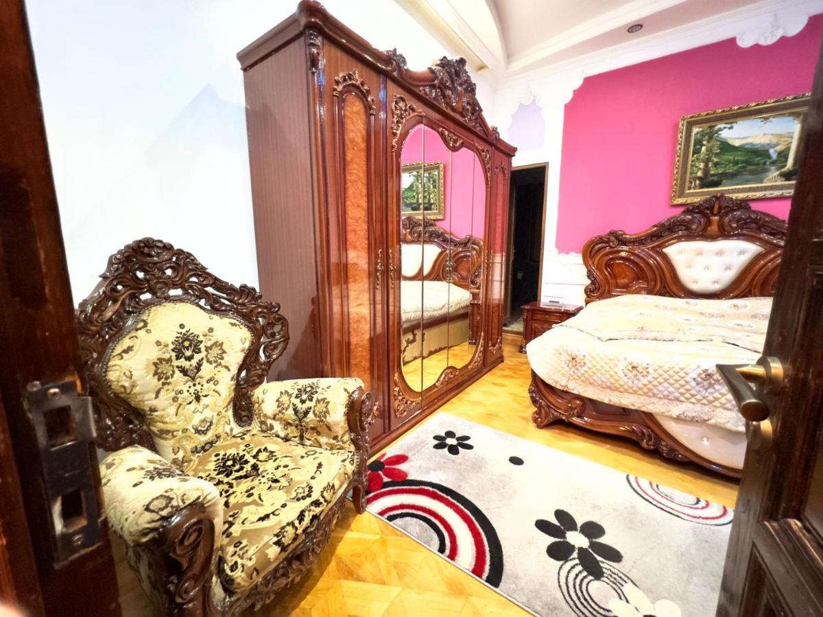 Hotel Royal Kutaiszi Kültér fotó