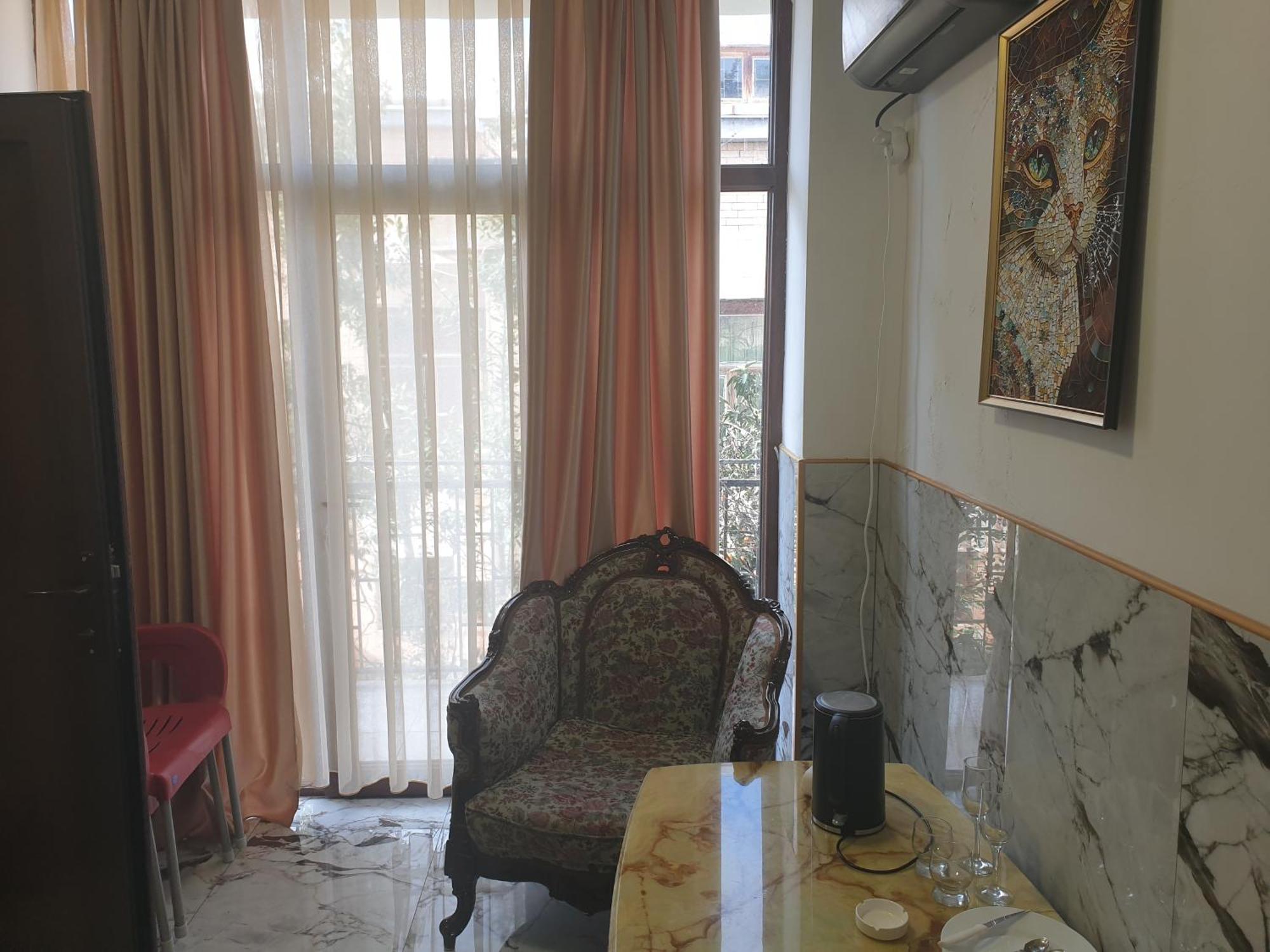 Hotel Royal Kutaiszi Kültér fotó