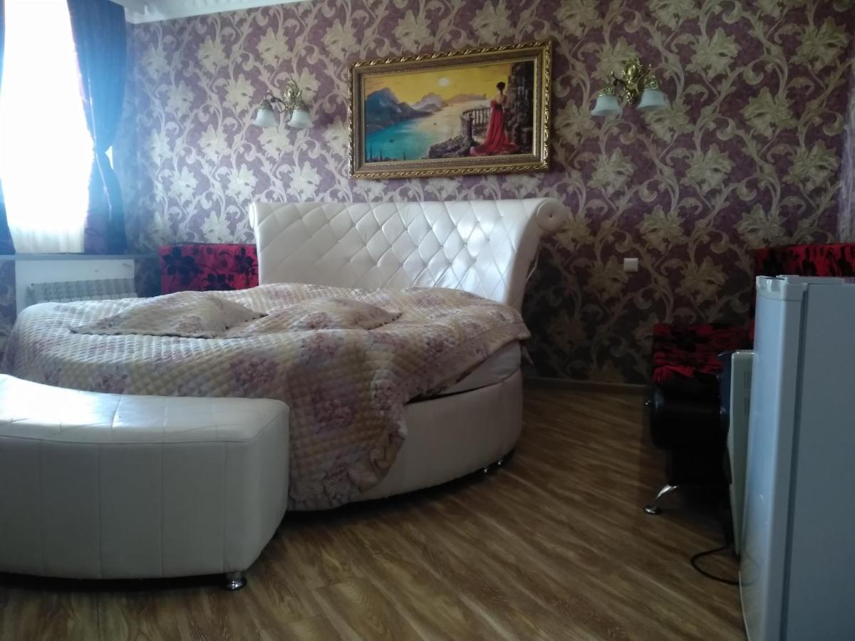 Hotel Royal Kutaiszi Kültér fotó